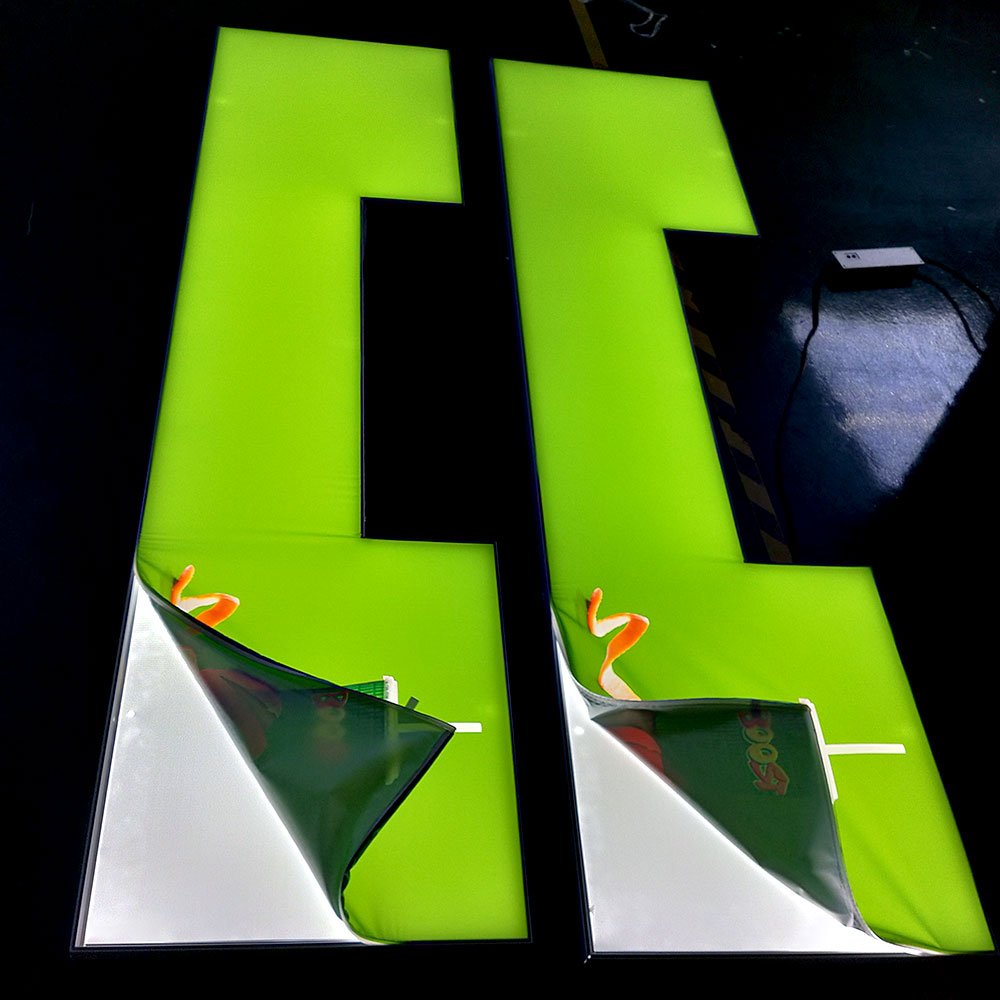 Custom Green 3D LED Letter Signage