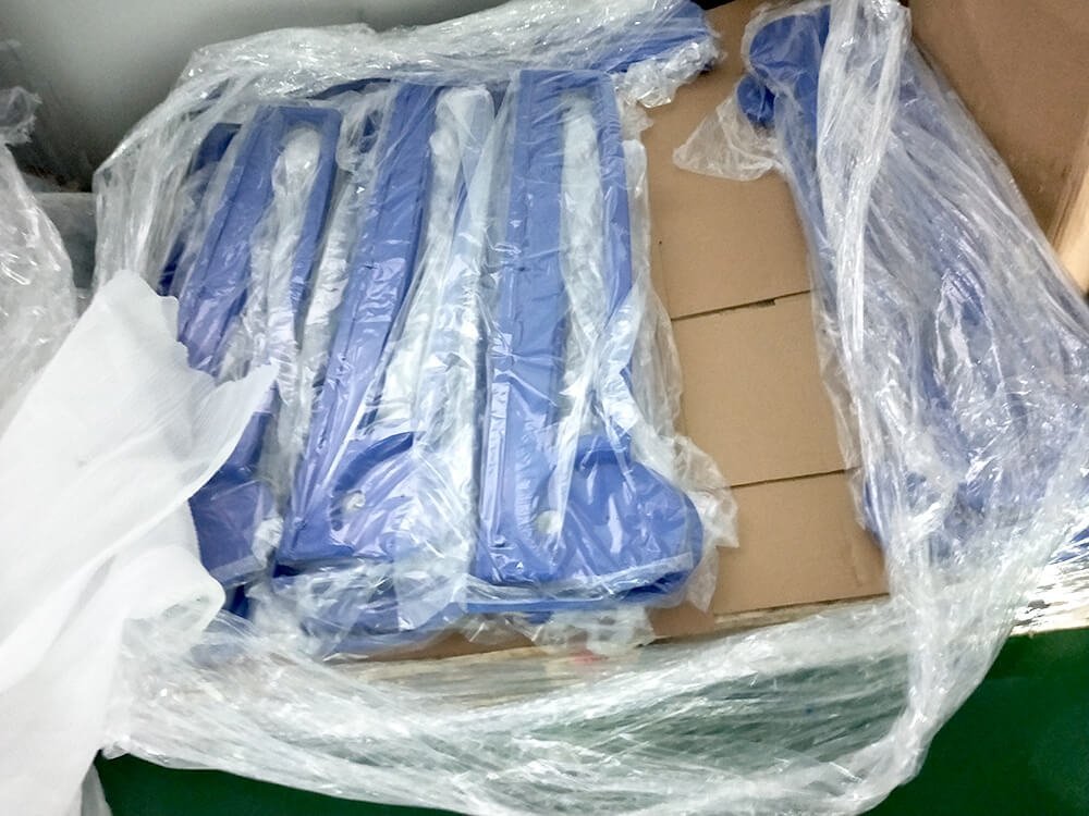Bubble-Wrap-Protection-for-Light-Boxes.jpg