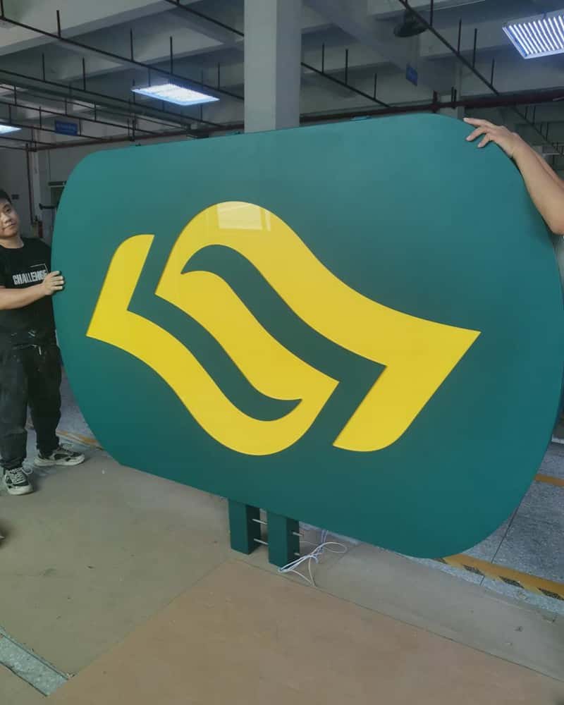 Green_Yellow_Logo_Sign_01