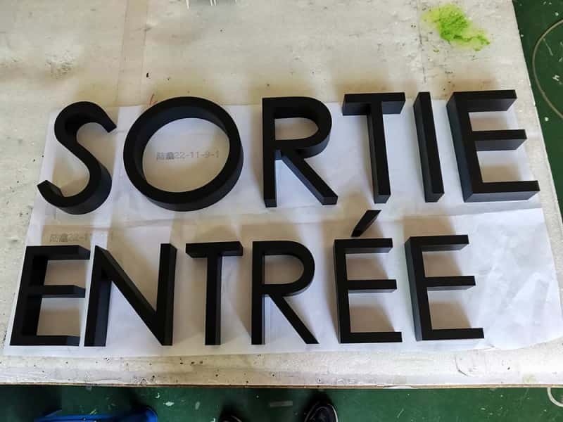 SORTIE_ENTREE_Channel_Letters_01